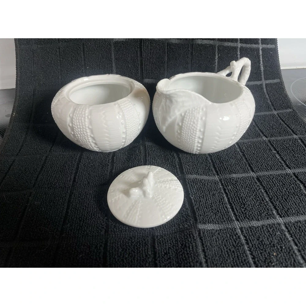 White glazed ceramic (porcelain-style) creamer & sugar bowl set [W]